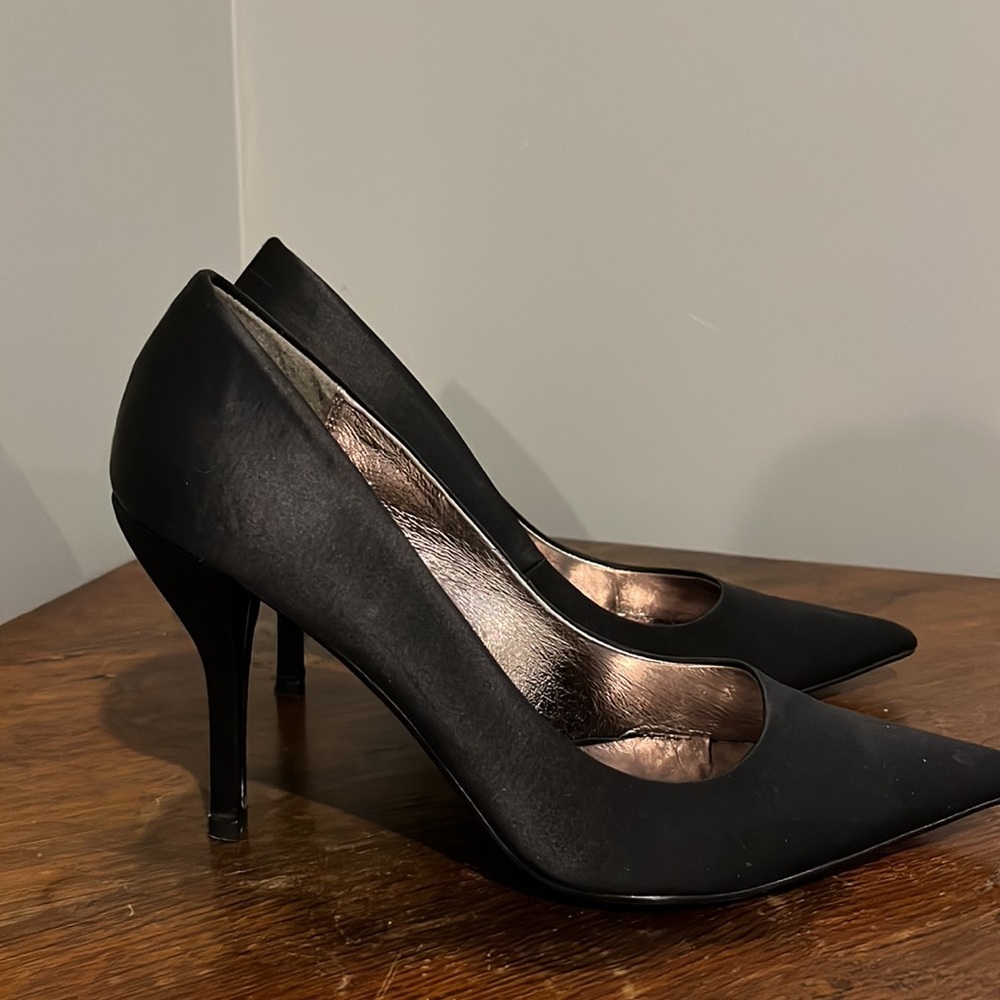 LASTRADA Black silk high heels with red sole size 38